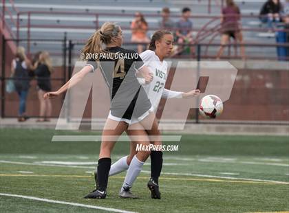 Thumbnail 3 in Mountain Vista vs. Arapahoe (CHSAA 5A 2nd Round) photogallery.