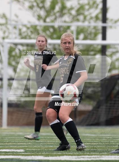 Thumbnail 1 in Mountain Vista vs. Arapahoe (CHSAA 5A 2nd Round) photogallery.