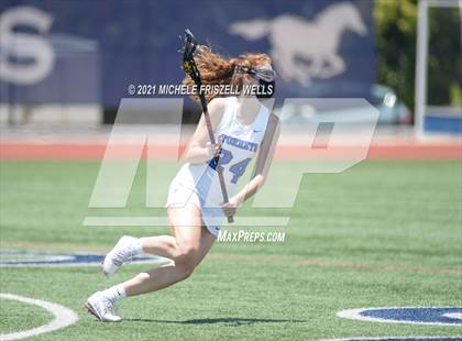 Thumbnail 2 in Carlsbad vs. La Jolla Country Day (CIF SDS Division 2 Final) photogallery.