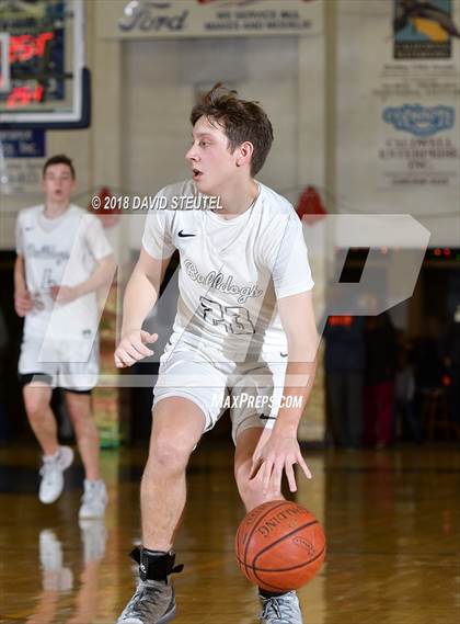 Thumbnail 1 in Salesian College Preparatory vs. Gridley (65th Gridley Invitational) photogallery.