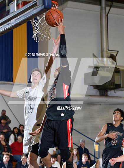Thumbnail 3 in Salesian College Preparatory vs. Gridley (65th Gridley Invitational) photogallery.