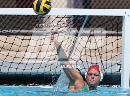 Thumbnail 2 in St. Mary's vs. Garces Memorial photogallery.