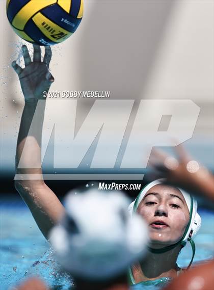 Thumbnail 3 in St. Mary's vs. Garces Memorial photogallery.