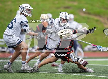 Thumbnail 2 in St. John's Prep vs. Boston College High (MIAA Division 1 Semifinal) photogallery.