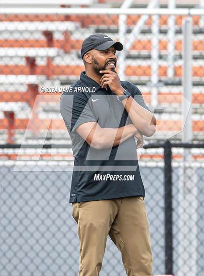 Thumbnail 2 in St. John's Prep vs. Boston College High (MIAA Division 1 Semifinal) photogallery.