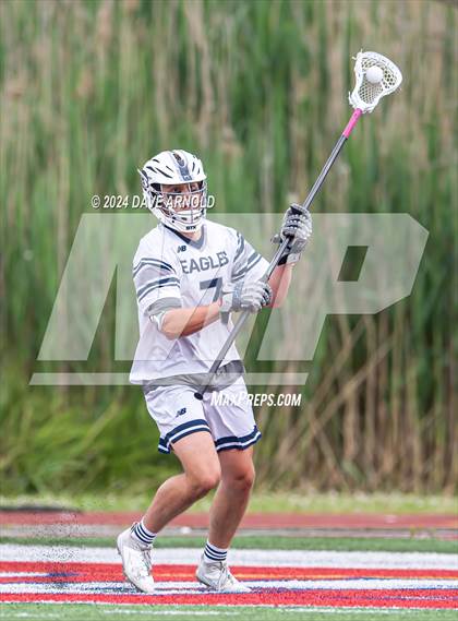 Thumbnail 3 in St. John's Prep vs. Boston College High (MIAA Division 1 Semifinal) photogallery.