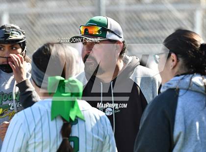 Thumbnail 2 in Hope Christian vs. Pojoaque Valley photogallery.