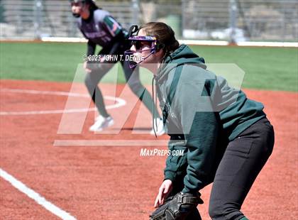 Thumbnail 3 in Hope Christian vs. Pojoaque Valley photogallery.
