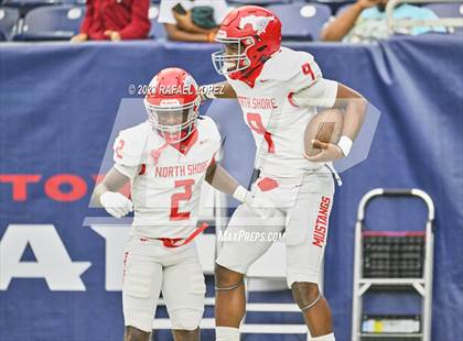 Thumbnail 1 in Cy-Fair vs. North Shore (UIL Football 6A D1 Region 3 Regional)  photogallery.