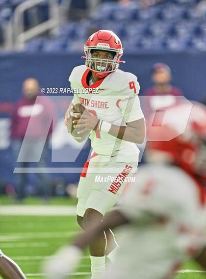Thumbnail 1 in Cy-Fair vs. North Shore (UIL Football 6A D1 Region 3 Regional)  photogallery.
