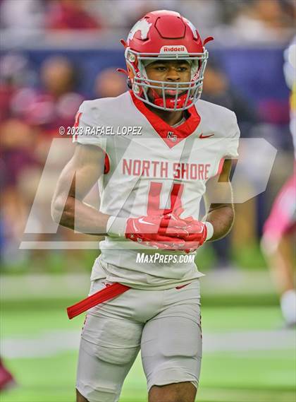 Thumbnail 1 in Cy-Fair vs. North Shore (UIL Football 6A D1 Region 3 Regional)  photogallery.