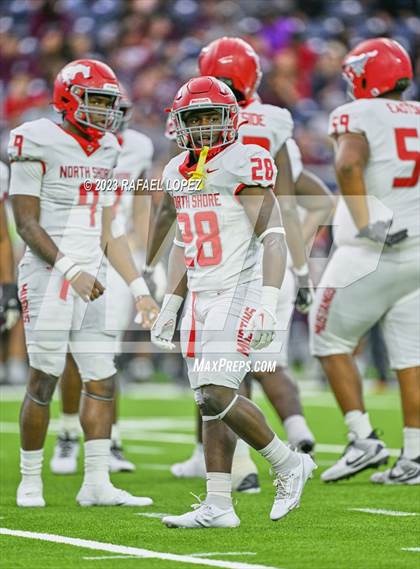 Thumbnail 3 in Cy-Fair vs. North Shore (UIL Football 6A D1 Region 3 Regional)  photogallery.