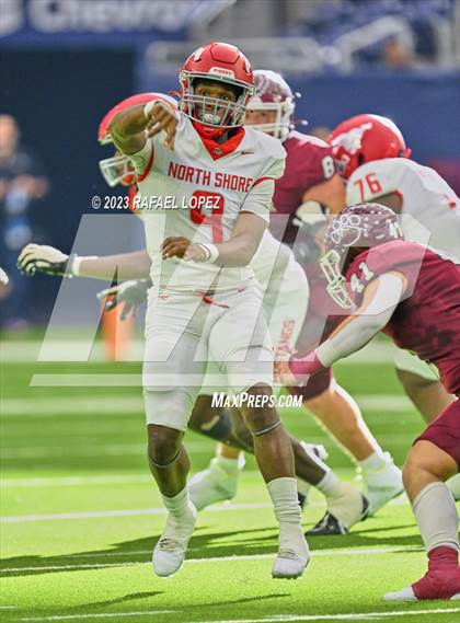 Thumbnail 1 in Cy-Fair vs. North Shore (UIL Football 6A D1 Region 3 Regional)  photogallery.