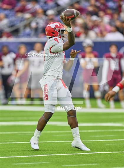 Thumbnail 2 in Cy-Fair vs. North Shore (UIL Football 6A D1 Region 3 Regional)  photogallery.