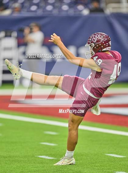 Thumbnail 3 in Cy-Fair vs. North Shore (UIL Football 6A D1 Region 3 Regional)  photogallery.
