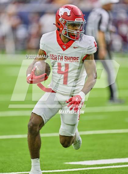 Thumbnail 2 in Cy-Fair vs. North Shore (UIL Football 6A D1 Region 3 Regional)  photogallery.