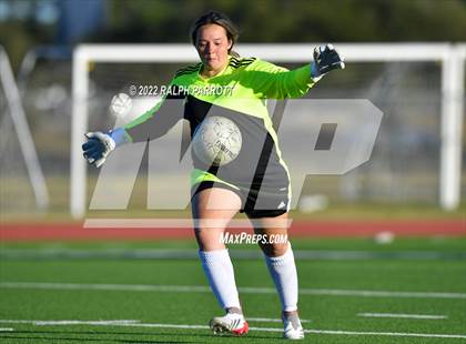 Thumbnail 2 in Fort Bend Clements vs. Cinco Ranch (I10 Shootout) photogallery.