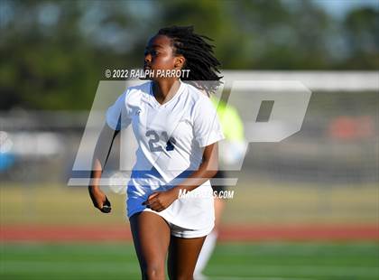 Thumbnail 2 in Fort Bend Clements vs. Cinco Ranch (I10 Shootout) photogallery.