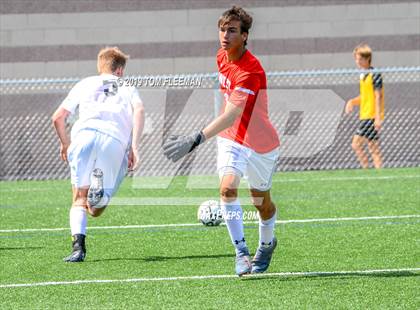 Thumbnail 2 in East vs West (Shawnee Mission Tournament) photogallery.