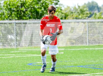 Thumbnail 2 in East vs West (Shawnee Mission Tournament) photogallery.