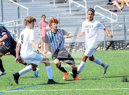 Thumbnail 1 in East vs West (Shawnee Mission Tournament) photogallery.