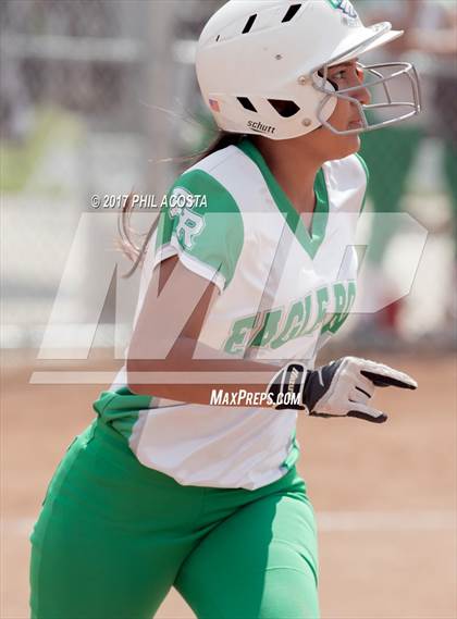 Thumbnail 1 in Eagle Rock vs Leuzinger photogallery.