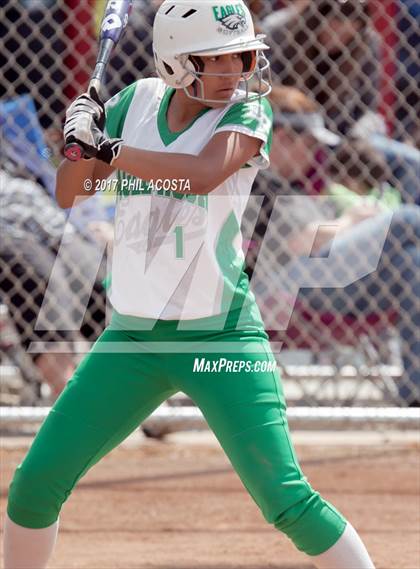 Thumbnail 3 in Eagle Rock vs Leuzinger photogallery.