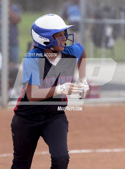 Thumbnail 3 in Eagle Rock vs Leuzinger photogallery.