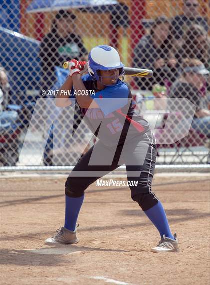 Thumbnail 3 in Eagle Rock vs Leuzinger photogallery.