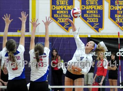 Thumbnail 2 in La Costa Canyon vs. Metairie Park Country Day (Durango Fall Classic) photogallery.