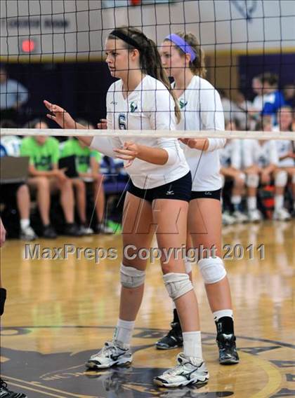 Thumbnail 2 in La Costa Canyon vs. Metairie Park Country Day (Durango Fall Classic) photogallery.