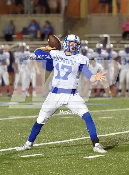 Thumbnail 2 in Lee [Robert E.] vs MacArthur [Douglas] photogallery.