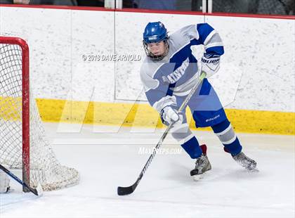 Thumbnail 3 in Braintree vs. Woburn Memorial (MIAA Division 1 Quarterfinal) photogallery.