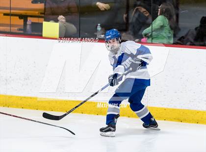 Thumbnail 1 in Braintree vs. Woburn Memorial (MIAA Division 1 Quarterfinal) photogallery.