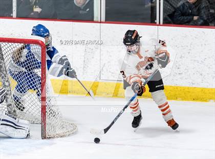 Thumbnail 1 in Braintree vs. Woburn Memorial (MIAA Division 1 Quarterfinal) photogallery.