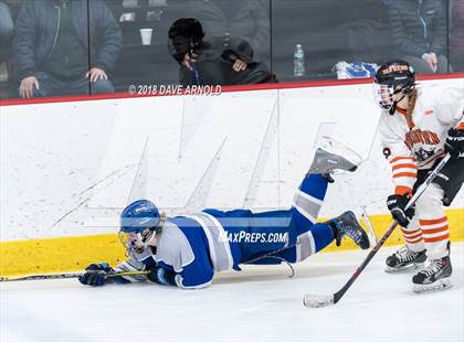 Thumbnail 2 in Braintree vs. Woburn Memorial (MIAA Division 1 Quarterfinal) photogallery.