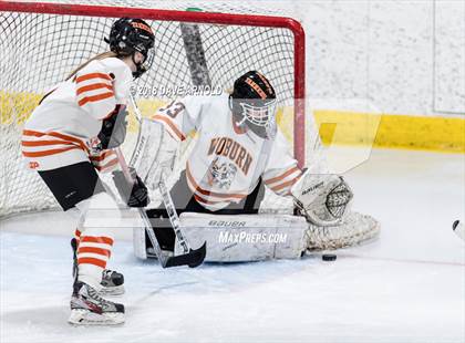 Thumbnail 2 in Braintree vs. Woburn Memorial (MIAA Division 1 Quarterfinal) photogallery.