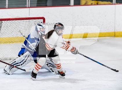 Thumbnail 3 in Braintree vs. Woburn Memorial (MIAA Division 1 Quarterfinal) photogallery.