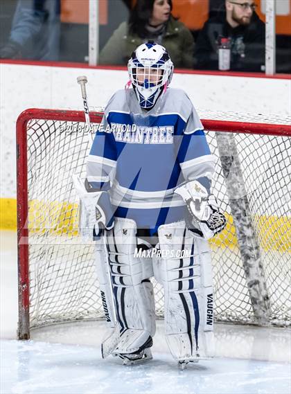Thumbnail 3 in Braintree vs. Woburn Memorial (MIAA Division 1 Quarterfinal) photogallery.