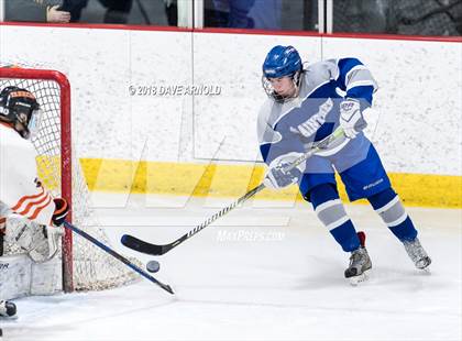 Thumbnail 1 in Braintree vs. Woburn Memorial (MIAA Division 1 Quarterfinal) photogallery.