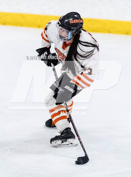 Thumbnail 2 in Braintree vs. Woburn Memorial (MIAA Division 1 Quarterfinal) photogallery.