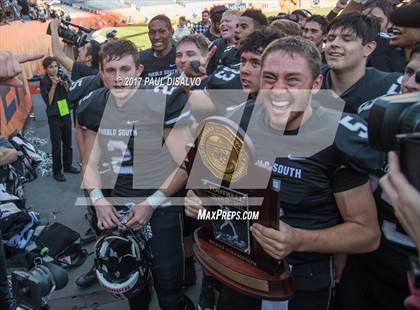 Thumbnail 3 in Pine Creek vs. Pueblo South (CHSAA 4A State Final) photogallery.