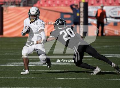 Thumbnail 3 in Pine Creek vs. Pueblo South (CHSAA 4A State Final) photogallery.