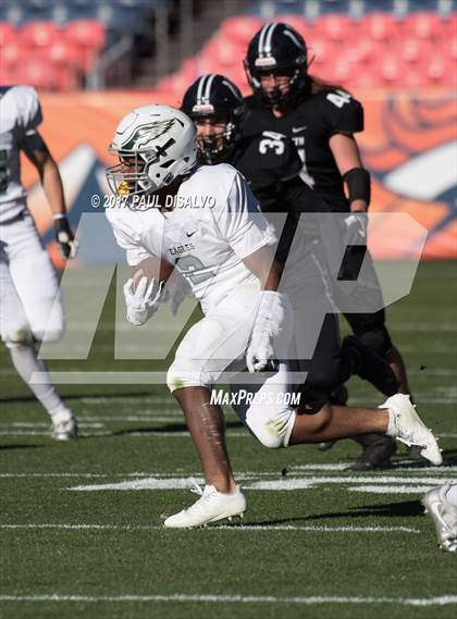 Thumbnail 3 in Pine Creek vs. Pueblo South (CHSAA 4A State Final) photogallery.