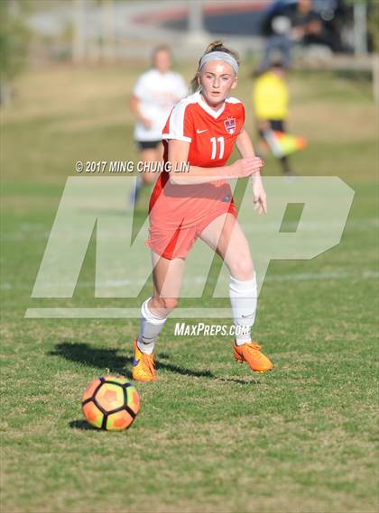 Thumbnail 1 in Tesoro vs. Huntington Beach (Mater Dei Premier Invitational) photogallery.