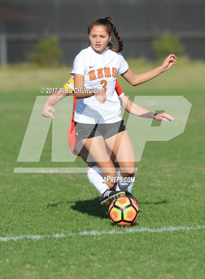 Thumbnail 2 in Tesoro vs. Huntington Beach (Mater Dei Premier Invitational) photogallery.