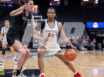 Thumbnail 3 in San Joaquin Memorial vs. Sage Hill (CIF Division II Championship) photogallery.
