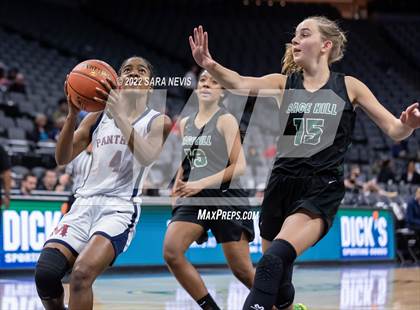 Thumbnail 1 in San Joaquin Memorial vs. Sage Hill (CIF Division II Championship) photogallery.