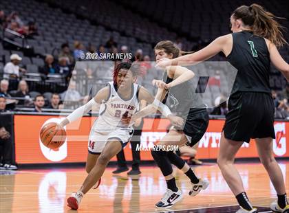 Thumbnail 1 in San Joaquin Memorial vs. Sage Hill (CIF Division II Championship) photogallery.