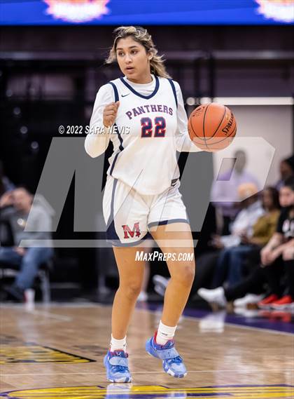 Thumbnail 1 in San Joaquin Memorial vs. Sage Hill (CIF Division II Championship) photogallery.